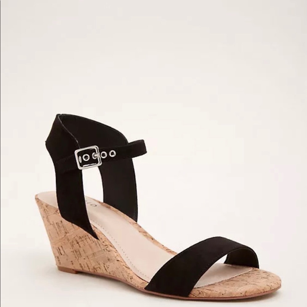 Torrid Sz 11 wide wedges